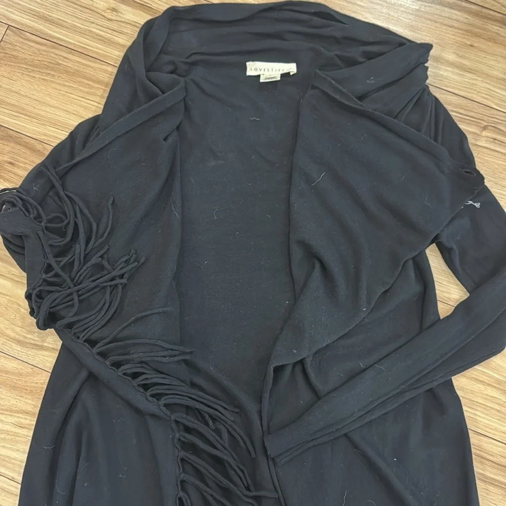 Black Long Sleeve cross sweater - Picture 3 of 3